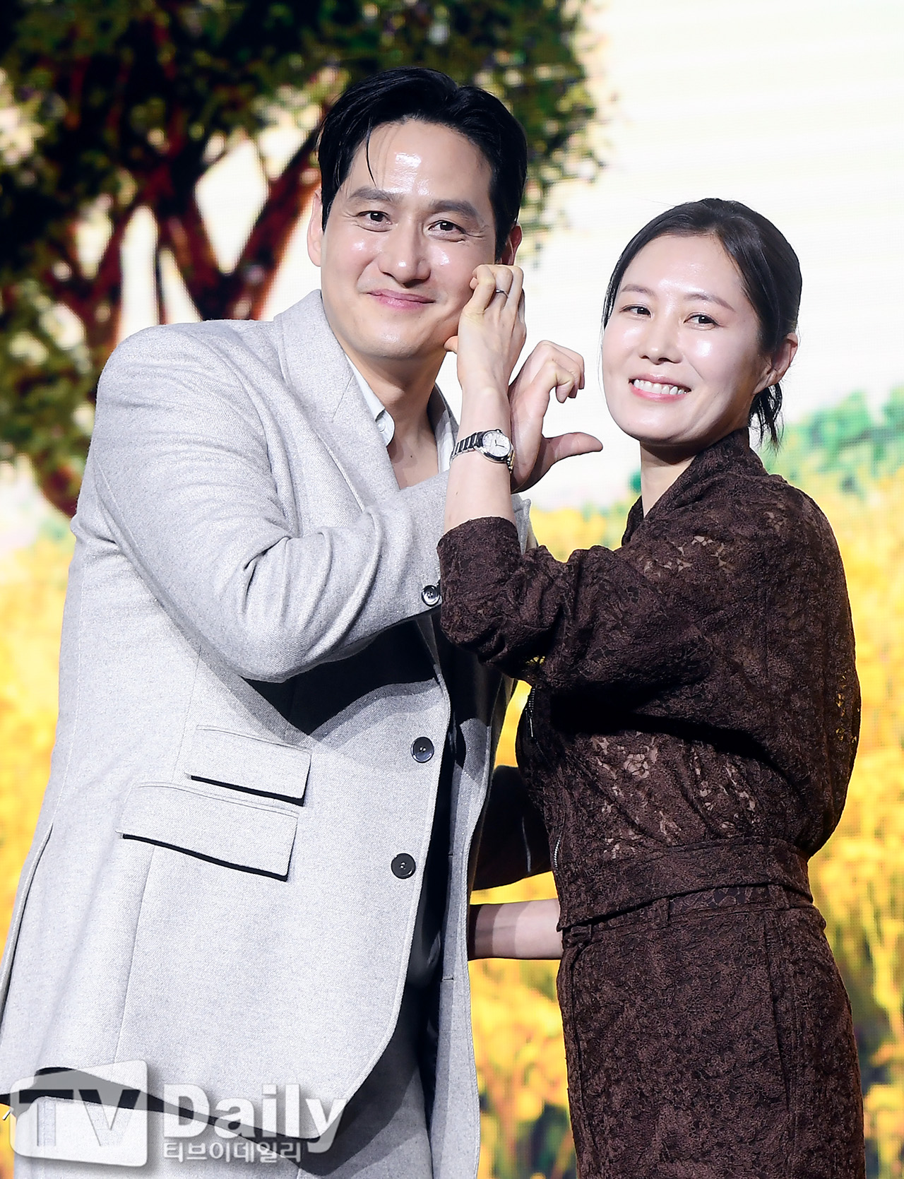 ƼºêÀ̵¥Àϸ® Æ÷Åä