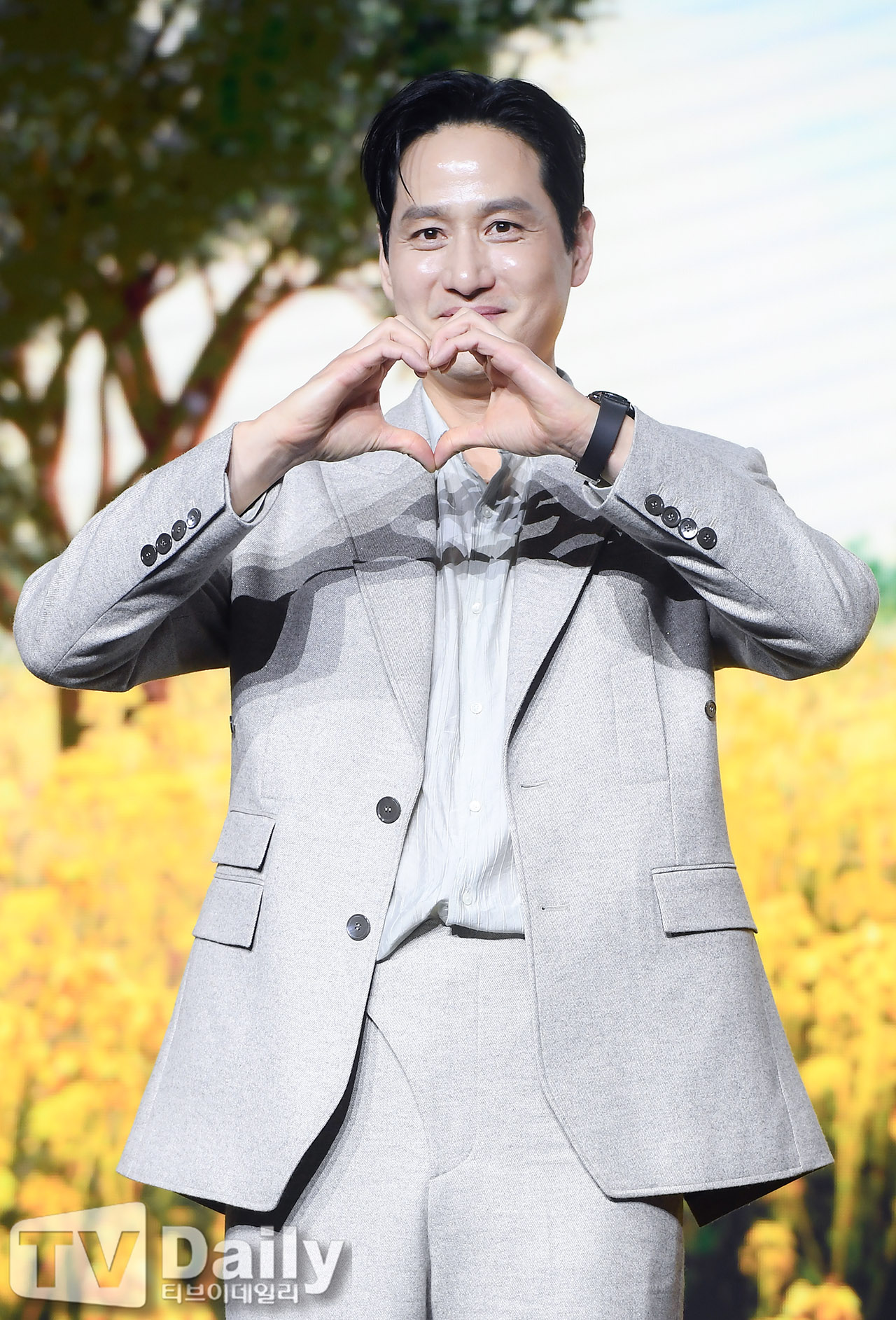 ƼºêÀ̵¥Àϸ® Æ÷Åä