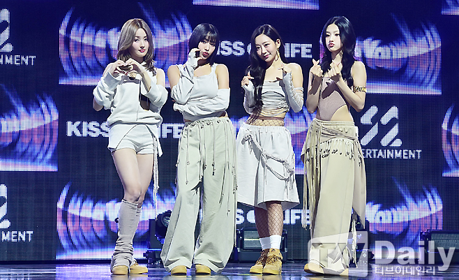 ƼºêÀ̵¥Àϸ® Æ÷Åä