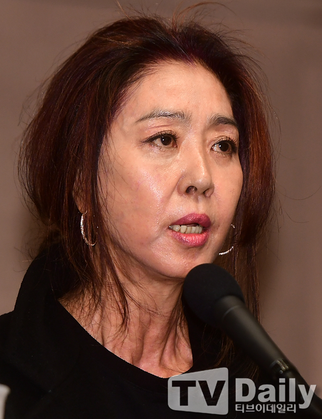 ƼºêÀ̵¥Àϸ® Æ÷Åä