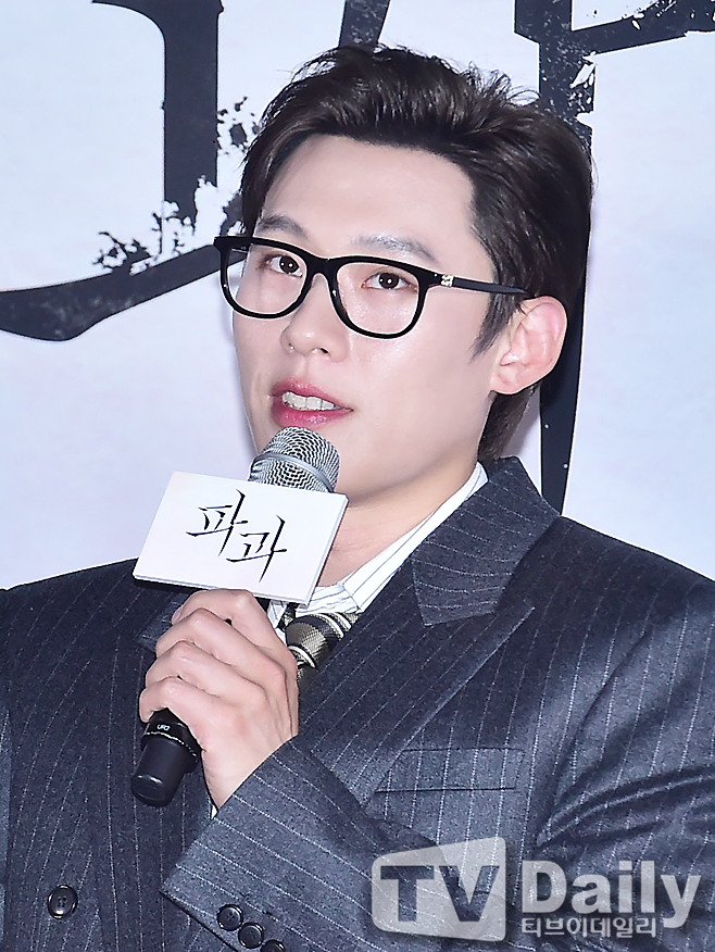 ƼºêÀ̵¥Àϸ® Æ÷Åä