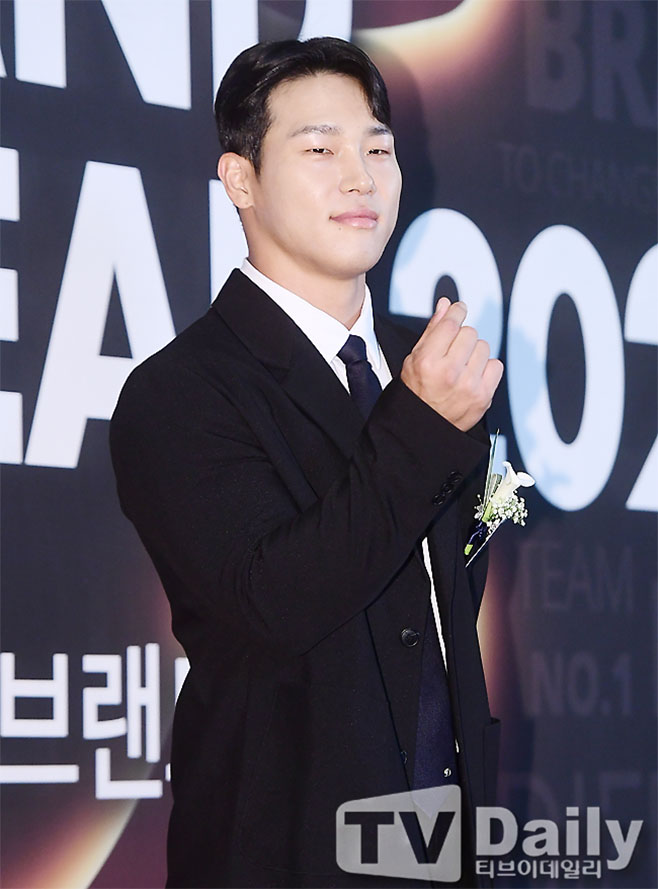 ƼºêÀ̵¥Àϸ® Æ÷Åä