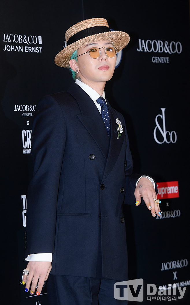 ƼºêÀ̵¥Àϸ® Æ÷Åä