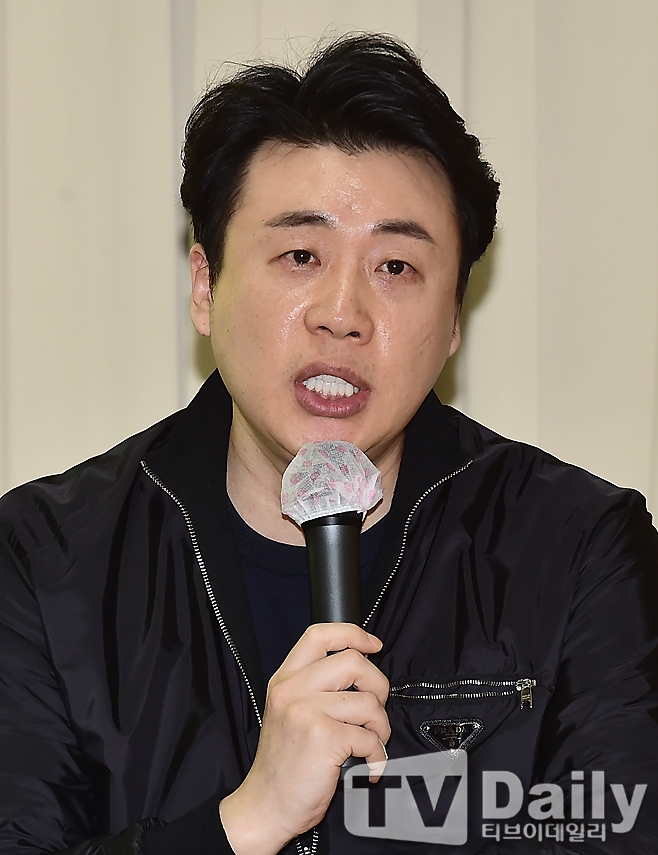 ƼºêÀ̵¥Àϸ® Æ÷Åä