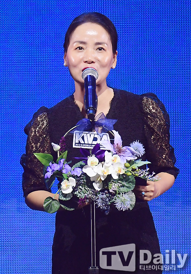 ƼºêÀ̵¥Àϸ® Æ÷Åä