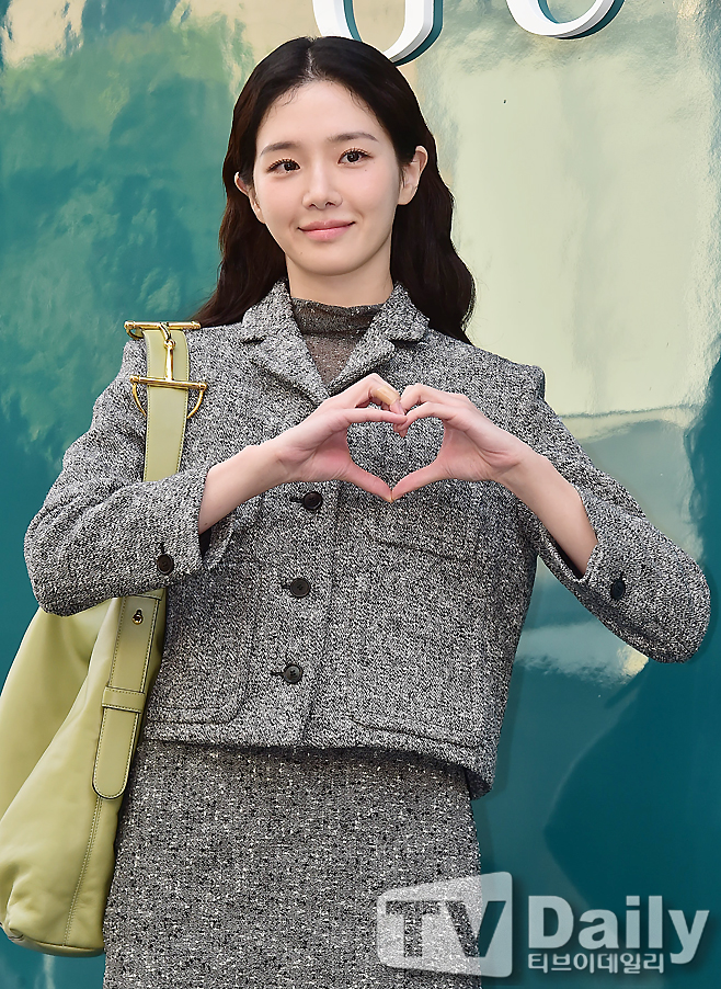 ƼºêÀ̵¥Àϸ® Æ÷Åä