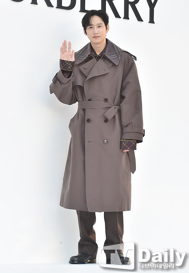 ƼºêÀ̵¥Àϸ® Æ÷Åä