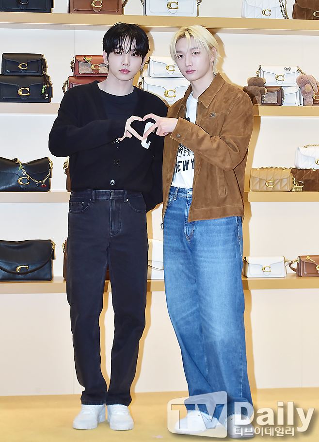 ƼºêÀ̵¥Àϸ® Æ÷Åä