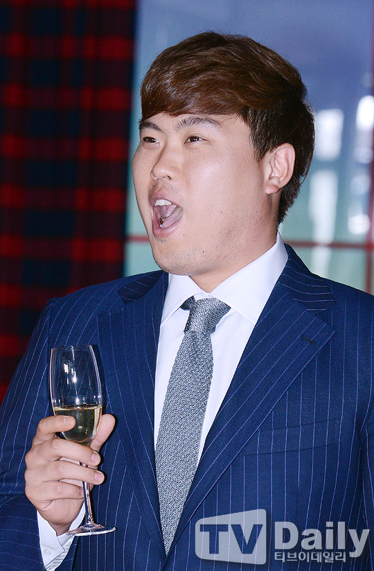 ƼºêÀ̵¥Àϸ® Æ÷Åä