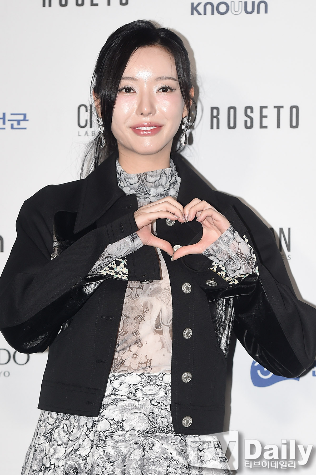 ƼºêÀ̵¥Àϸ® Æ÷Åä