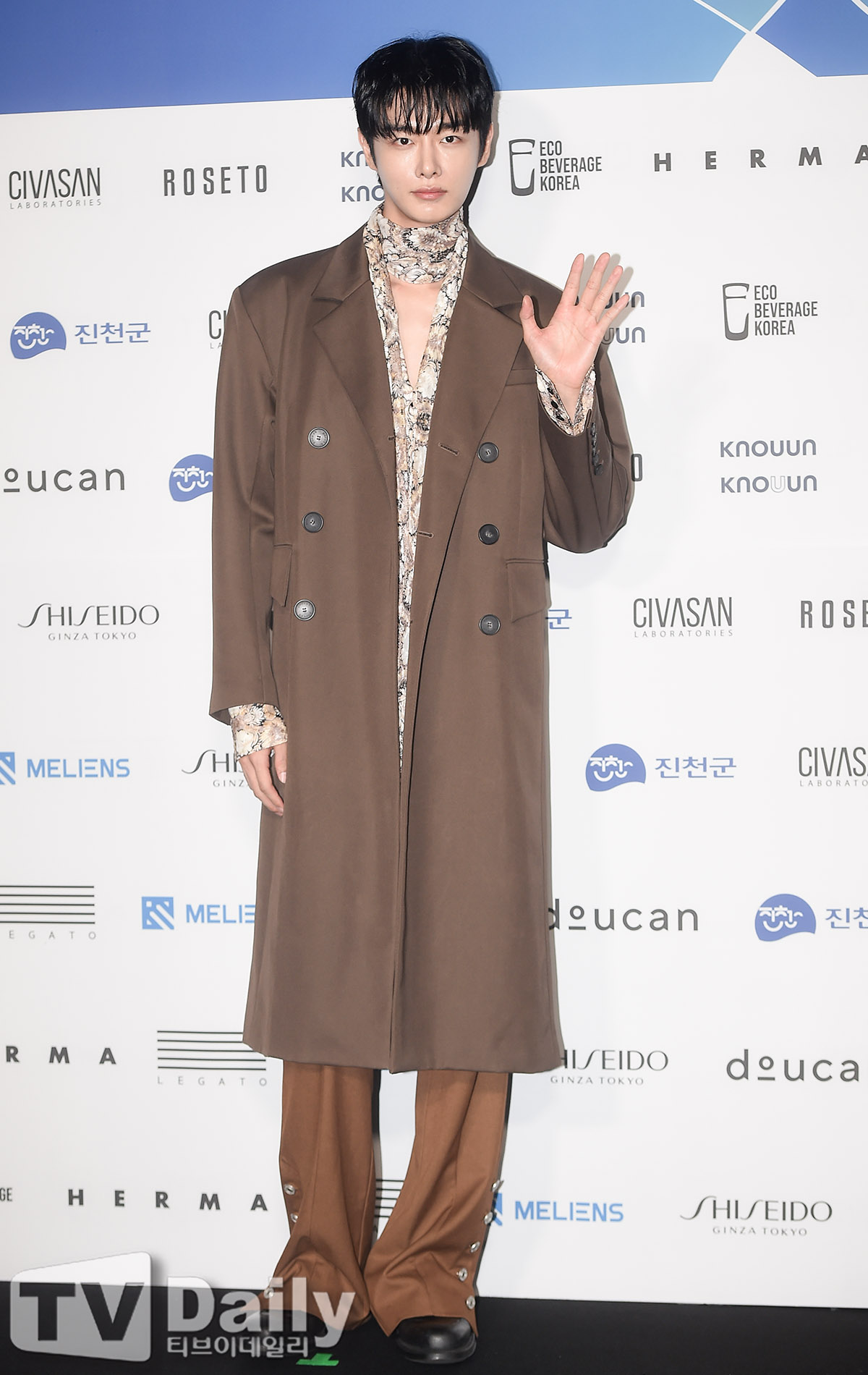 ƼºêÀ̵¥Àϸ® Æ÷Åä