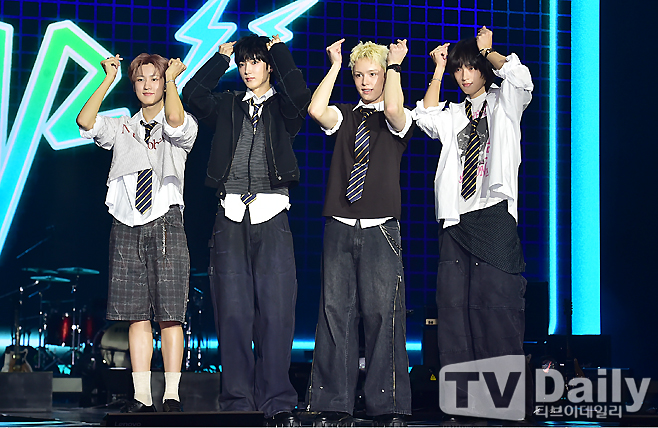 ƼºêÀ̵¥Àϸ® Æ÷Åä