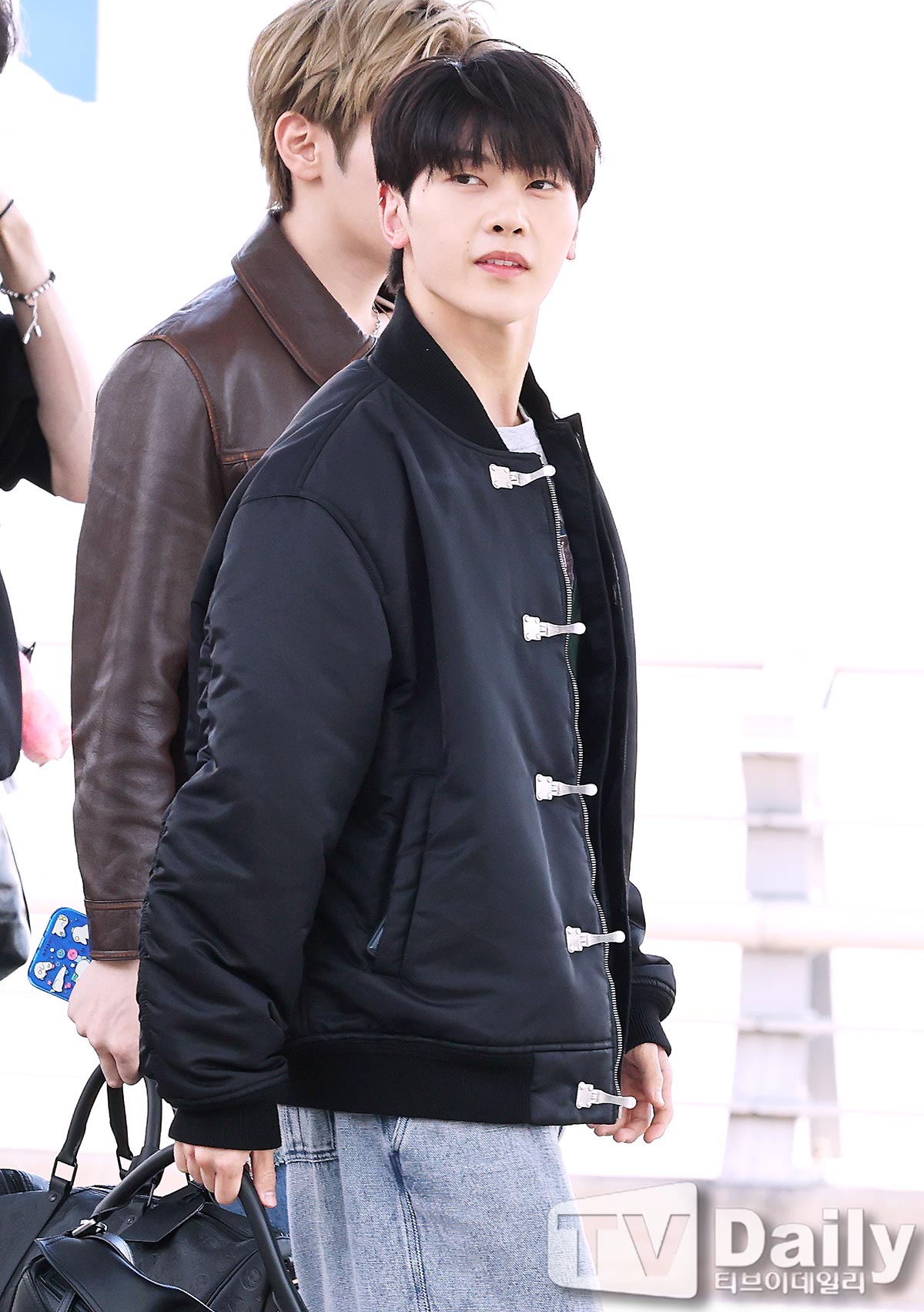 ƼºêÀ̵¥Àϸ® Æ÷Åä