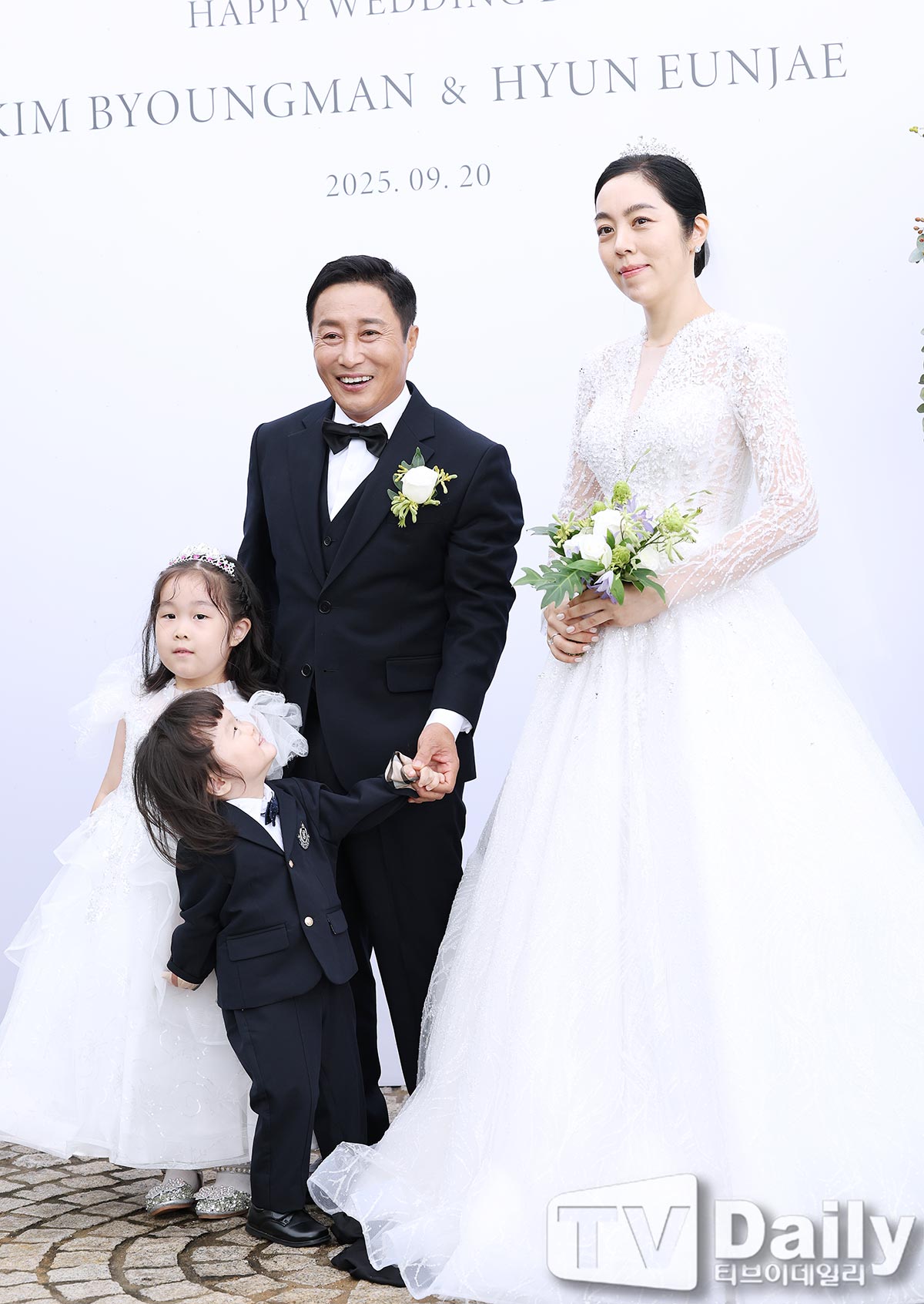 ƼºêÀ̵¥Àϸ® Æ÷Åä