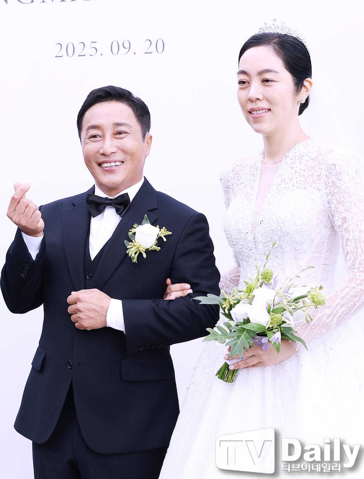 ƼºêÀ̵¥Àϸ® Æ÷Åä