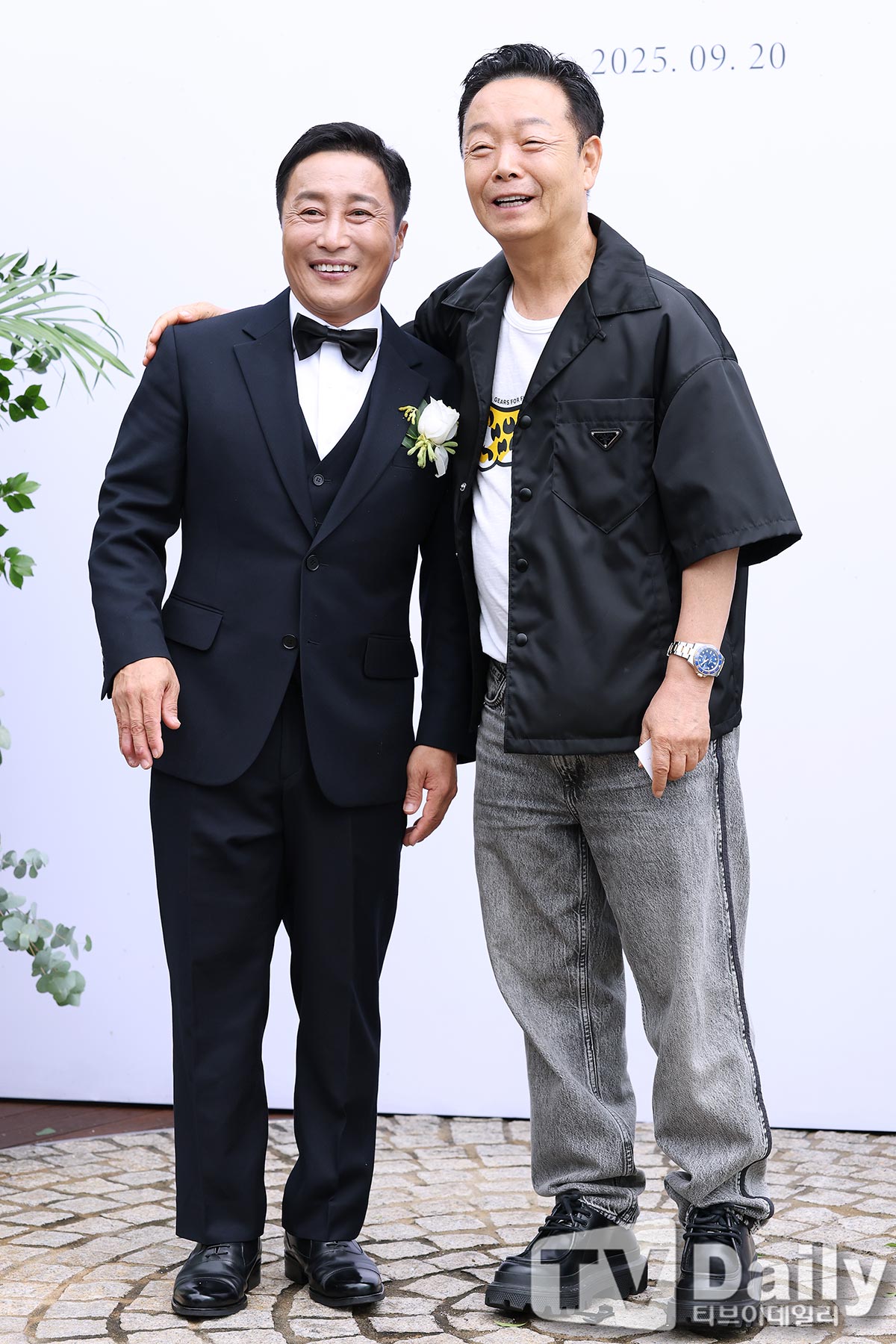 ƼºêÀ̵¥Àϸ® Æ÷Åä