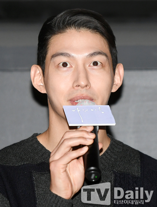 ƼºêÀ̵¥Àϸ® Æ÷Åä