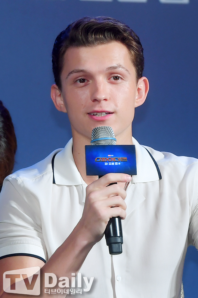 ƼºêÀ̵¥Àϸ® Æ÷Åä