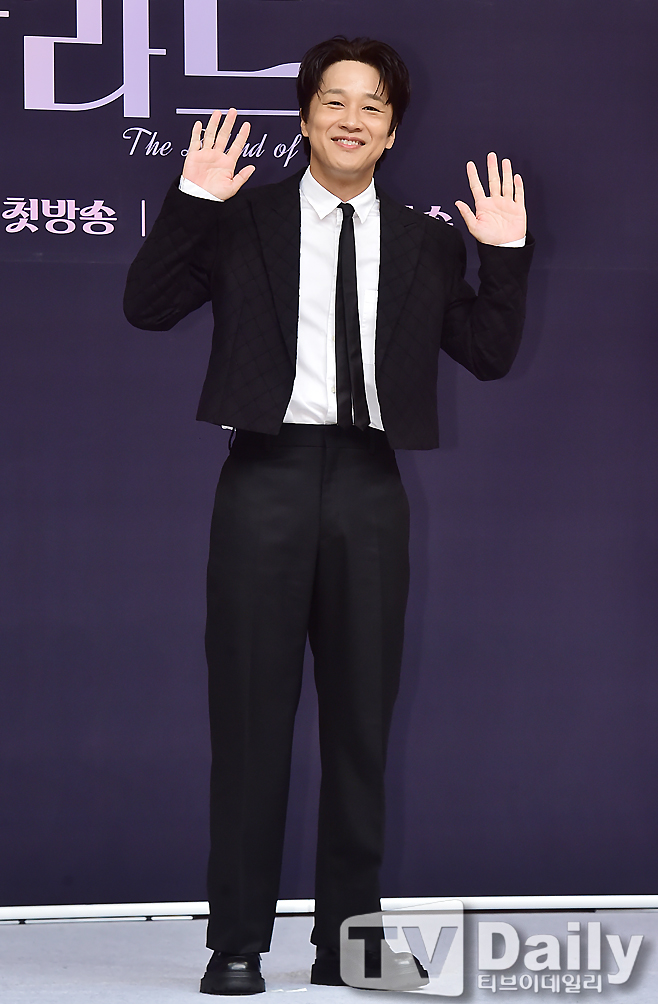 ƼºêÀ̵¥Àϸ® Æ÷Åä