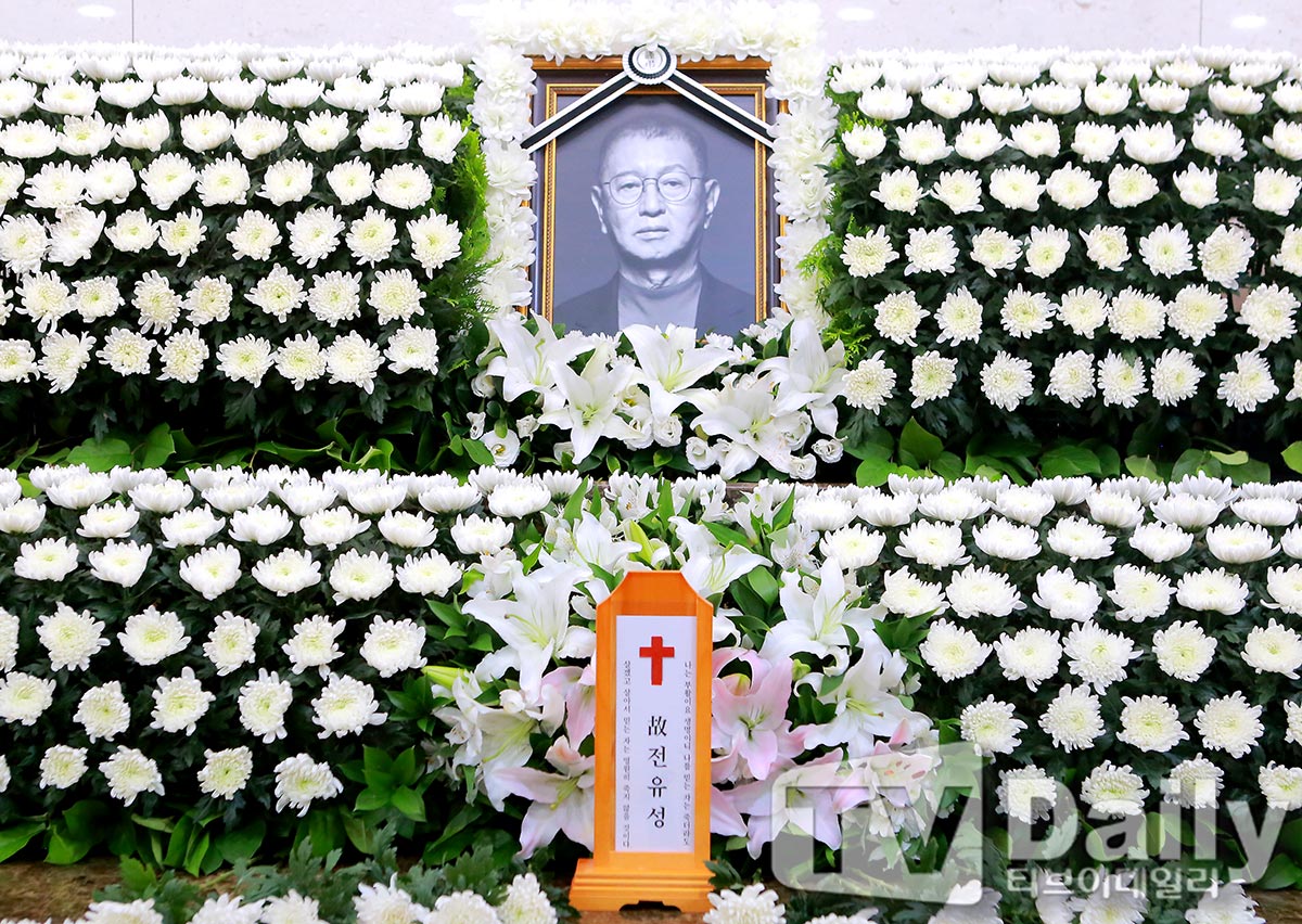 ƼºêÀ̵¥Àϸ® Æ÷Åä