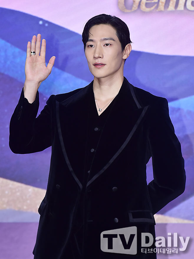 ƼºêÀ̵¥Àϸ® Æ÷Åä