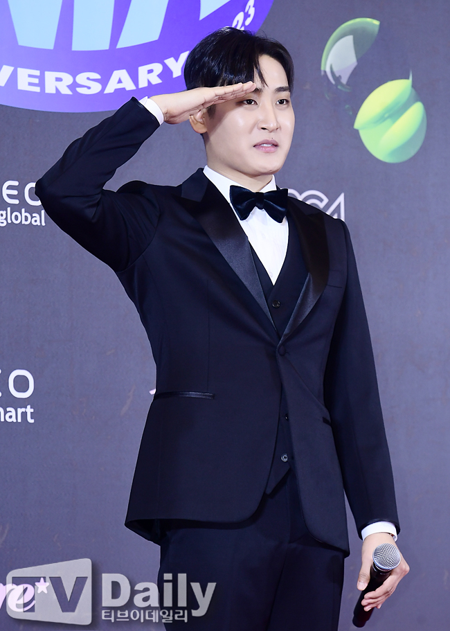 ƼºêÀ̵¥Àϸ® Æ÷Åä