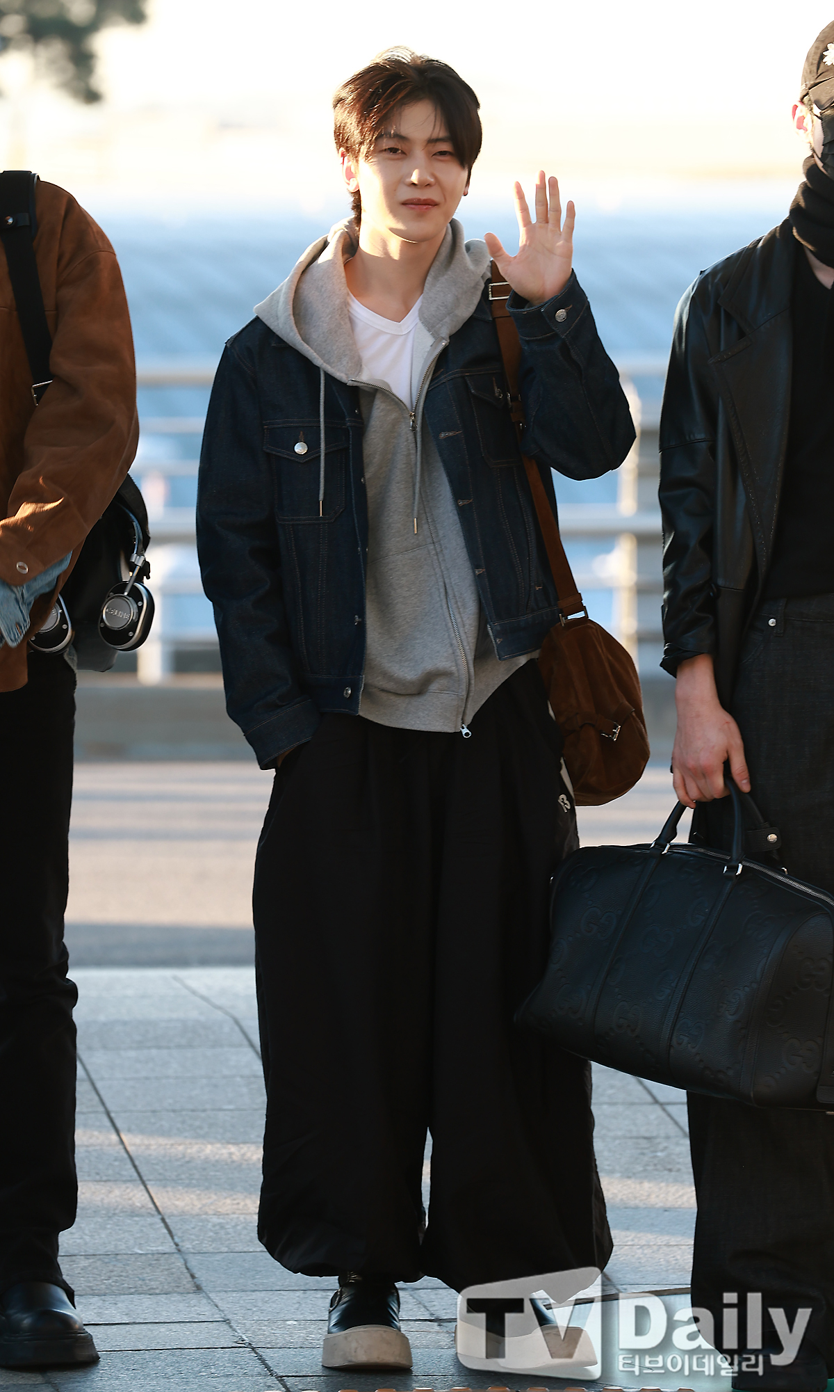 ƼºêÀ̵¥Àϸ® Æ÷Åä