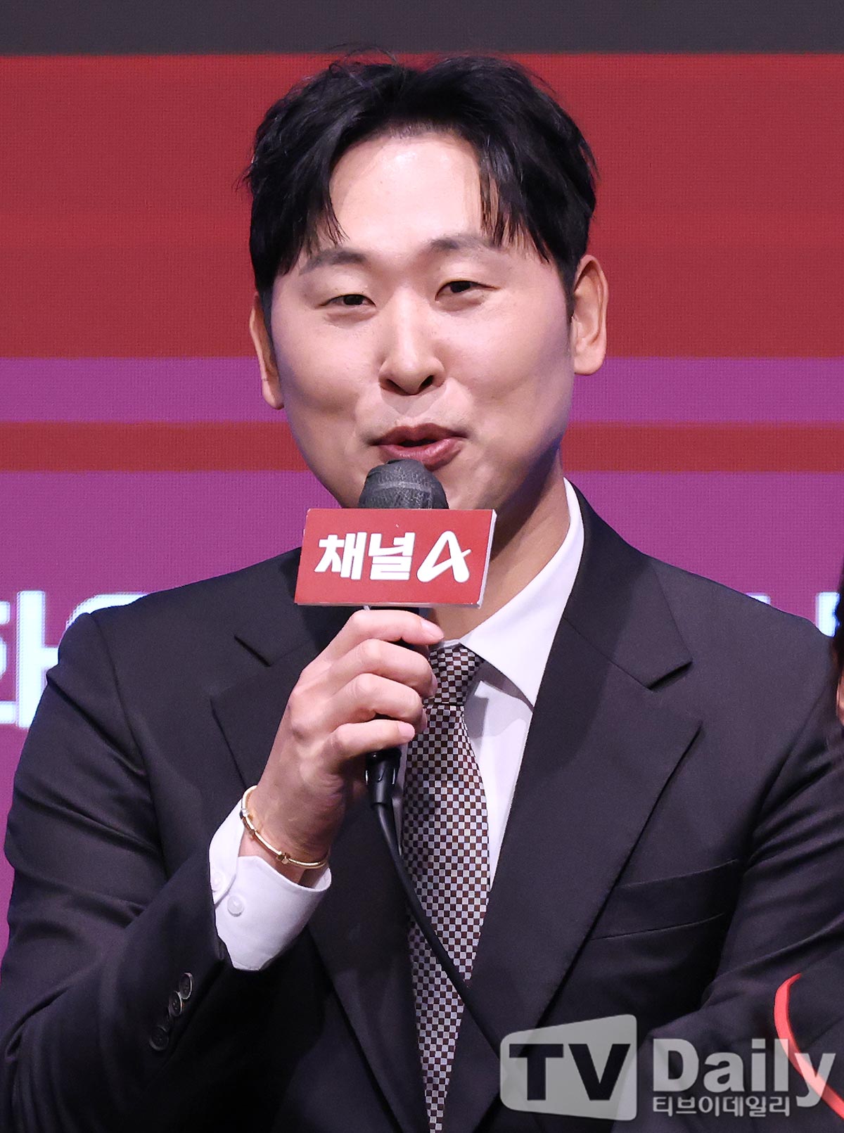 ƼºêÀ̵¥Àϸ® Æ÷Åä