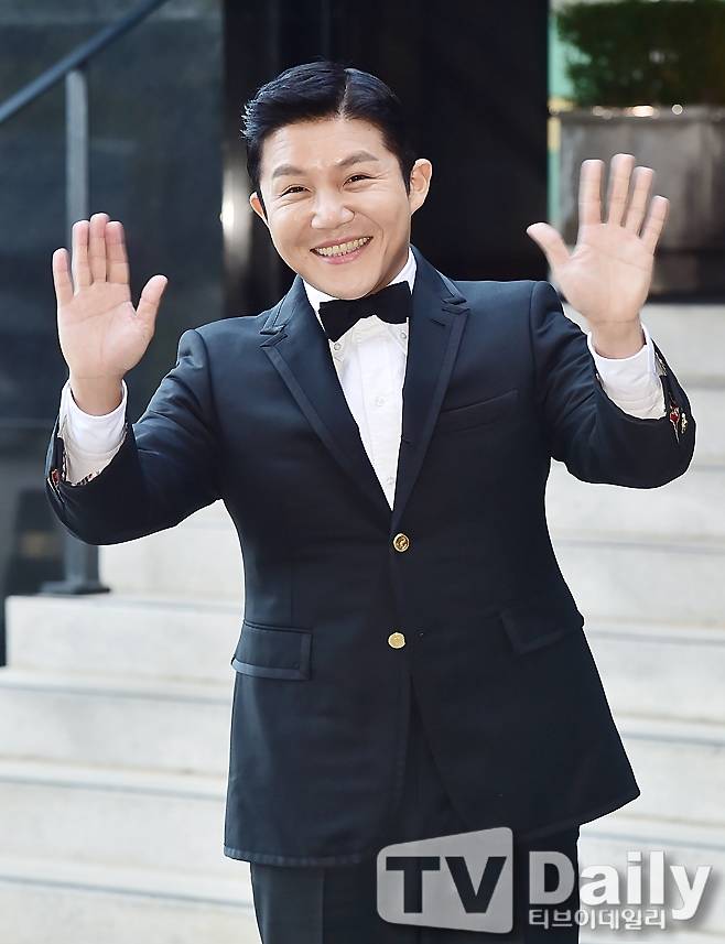 ƼºêÀ̵¥Àϸ® Æ÷Åä