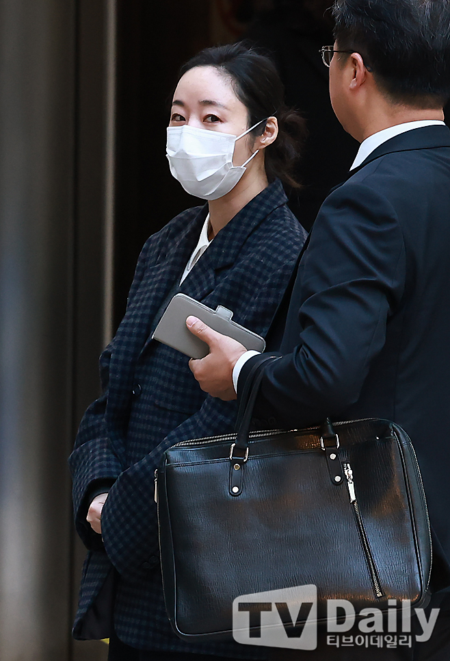 ƼºêÀ̵¥Àϸ® Æ÷Åä