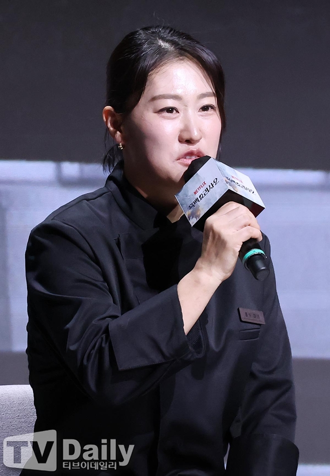 ³ÝÇø¯½º Èæ¹é¿ä¸®»ç2, Á߽ĸ¶³à À̹®Á¤ ¼ÎÇÁ