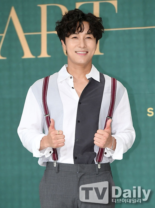 �赿��