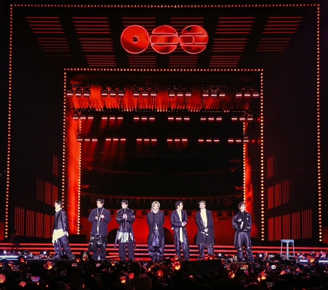 ��ź�ҳ�� ��ȭ�� ����, BTS �Ĺ� ���̺�: �Ƹ���