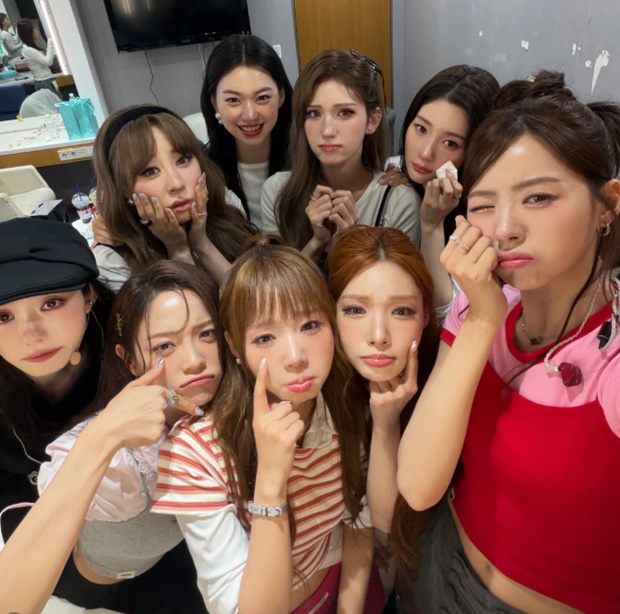 아이오아이