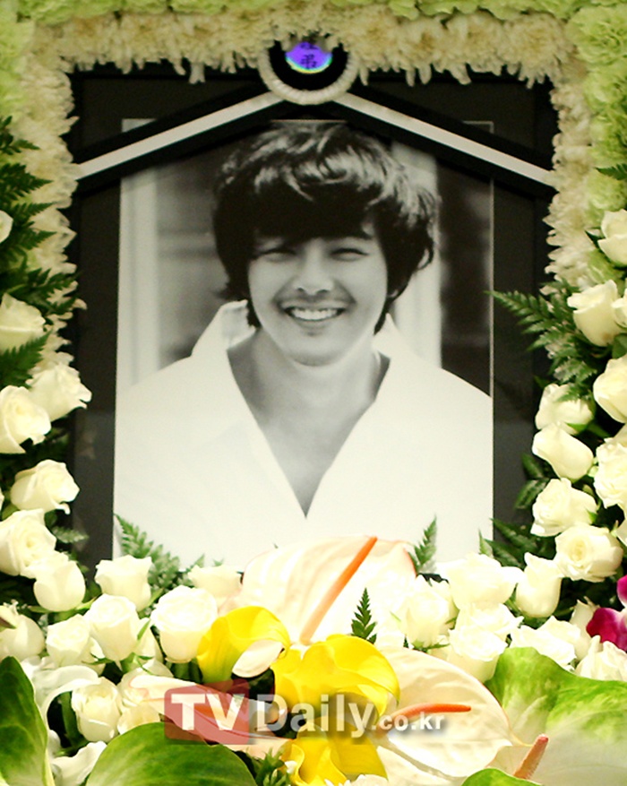 故 박용하 장례식